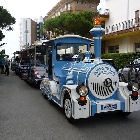 La Maison By Hotel Aldebaran Lido di Jesolo Bagian luar foto
